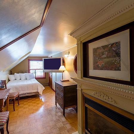 Auberge Mr James รีวีแยร์-ดู-ลู ภายนอก รูปภาพ
